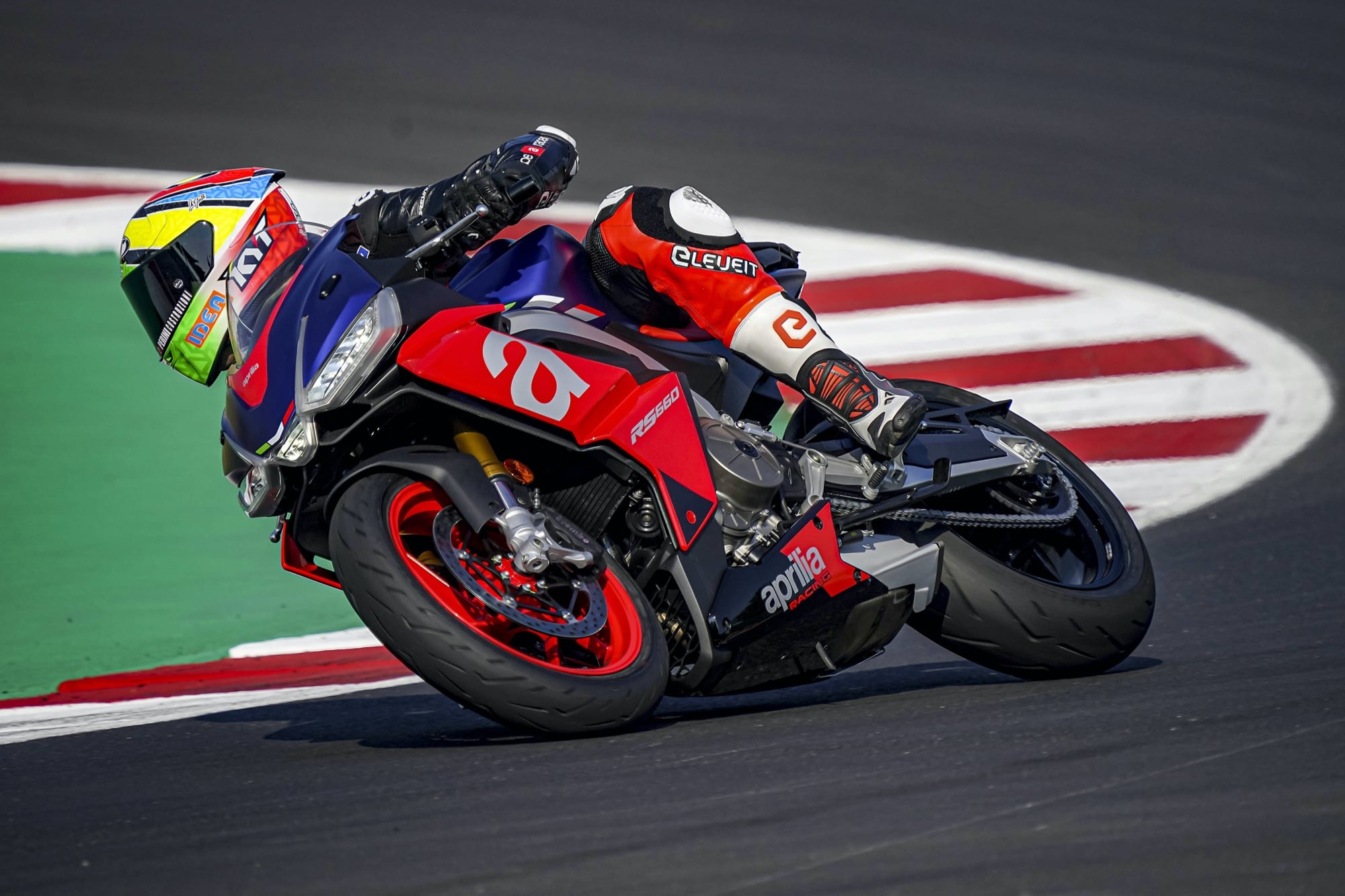 MotoGP jazdci otestovali Apriliu RS 660