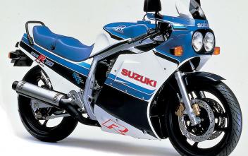 Takto by mohla vyzerať výročná Suzuki GSX-R
